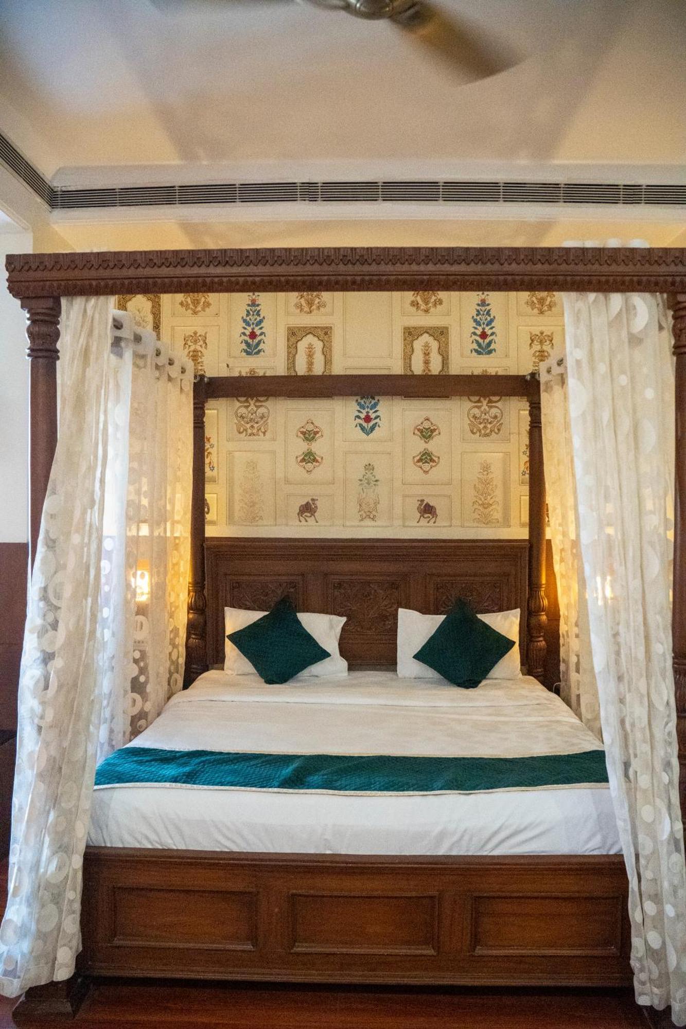 Hotel Sun Grand Agra  Buitenkant foto