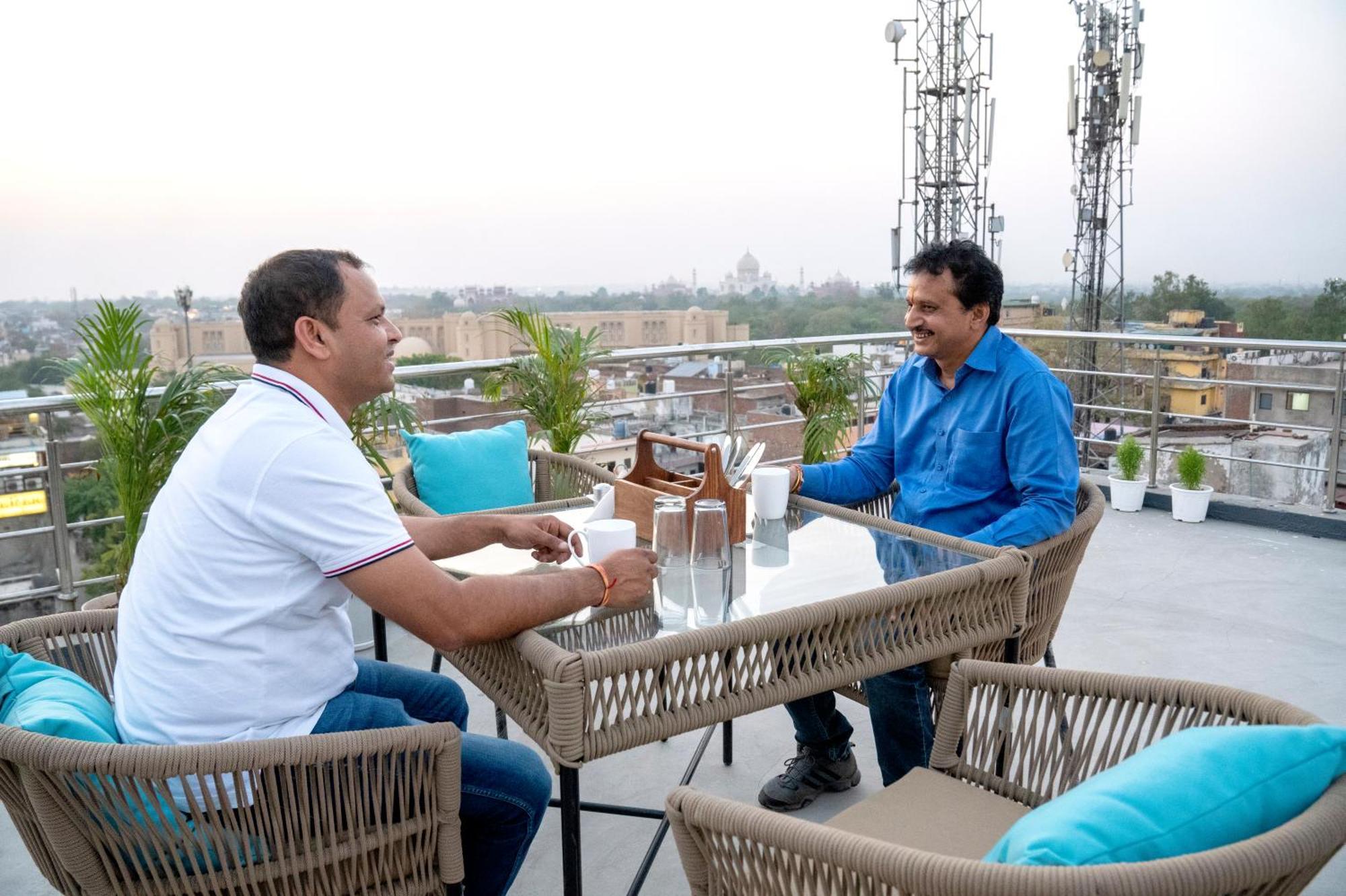 Hotel Sun Grand Agra  Buitenkant foto